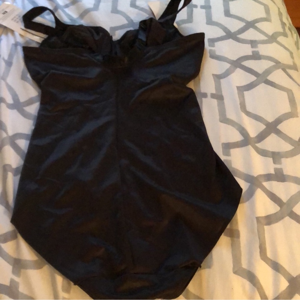 NWOT BodyBriefer 38D in black